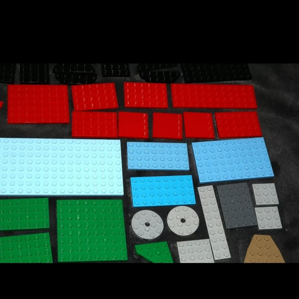 Lego bulk baseplates 6x6, round, angled, 8x8, 8x16 - multicolor 🟥🟦🟩 - Picture 5 of 5